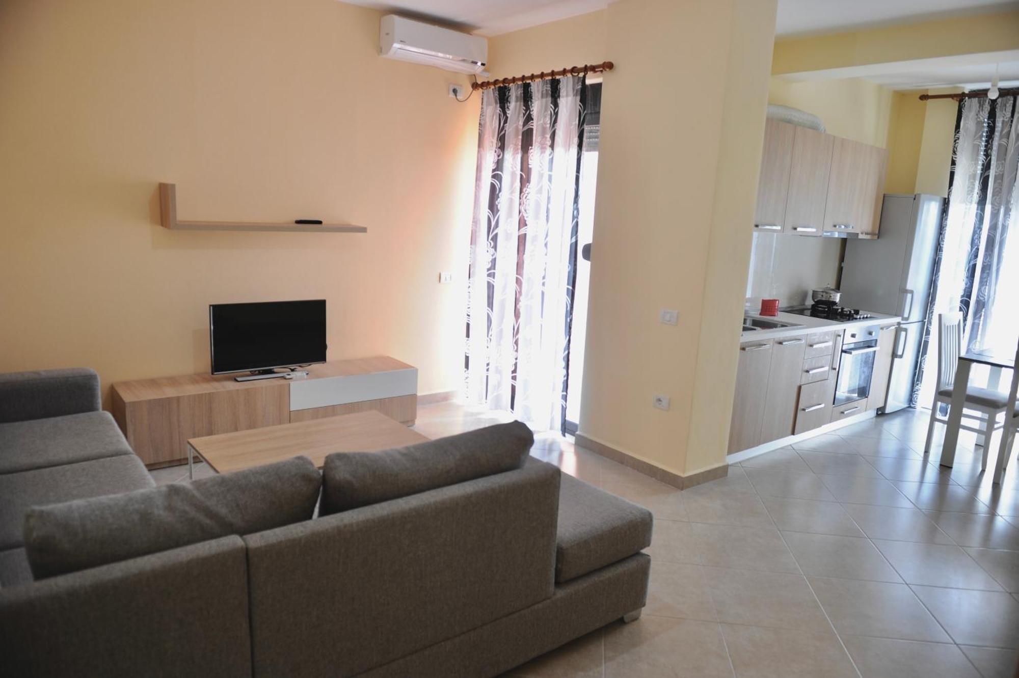 Hotel Fish Land Plazhi San Pietro Экстерьер фото