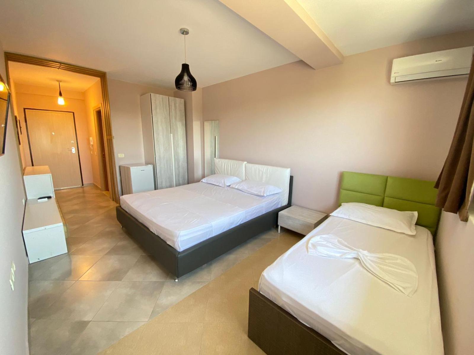 Hotel Fish Land Plazhi San Pietro Экстерьер фото