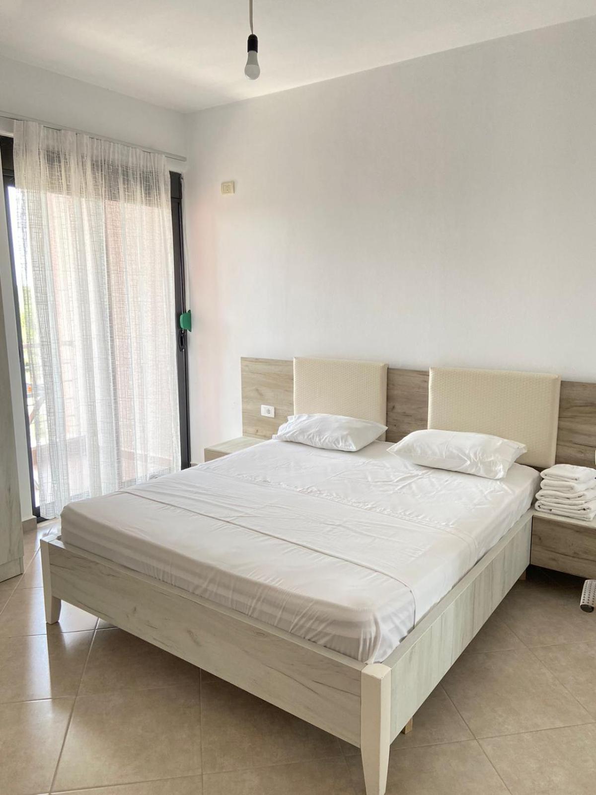 Hotel Fish Land Plazhi San Pietro Экстерьер фото